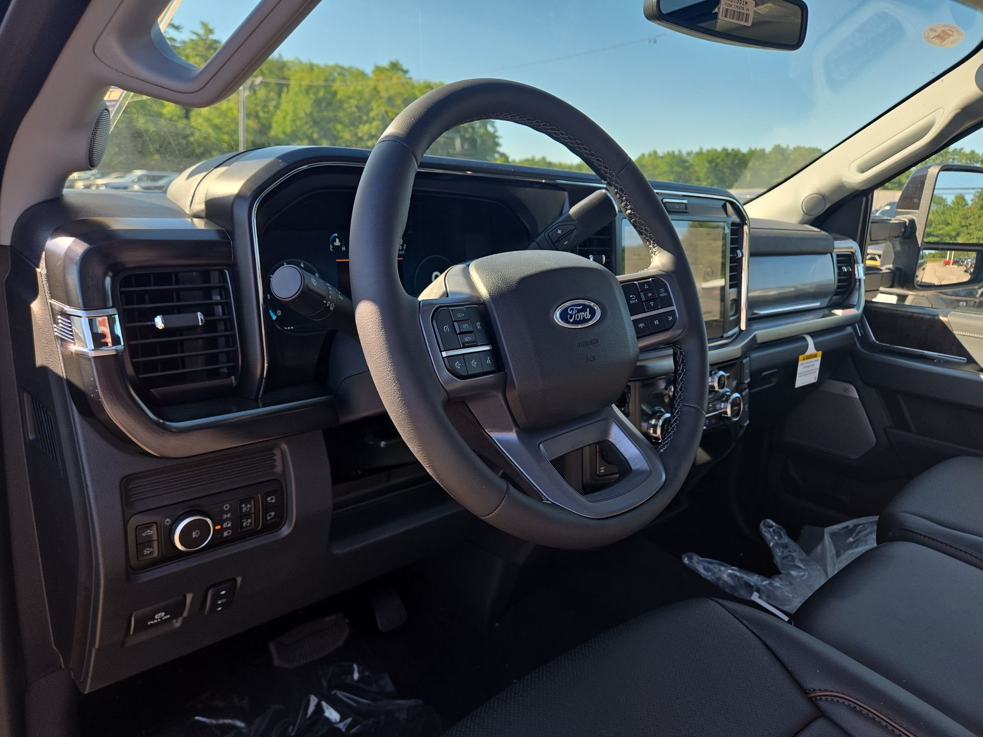 New 2026 Agate Black Metallic Ford F-250® Lariat® image 7