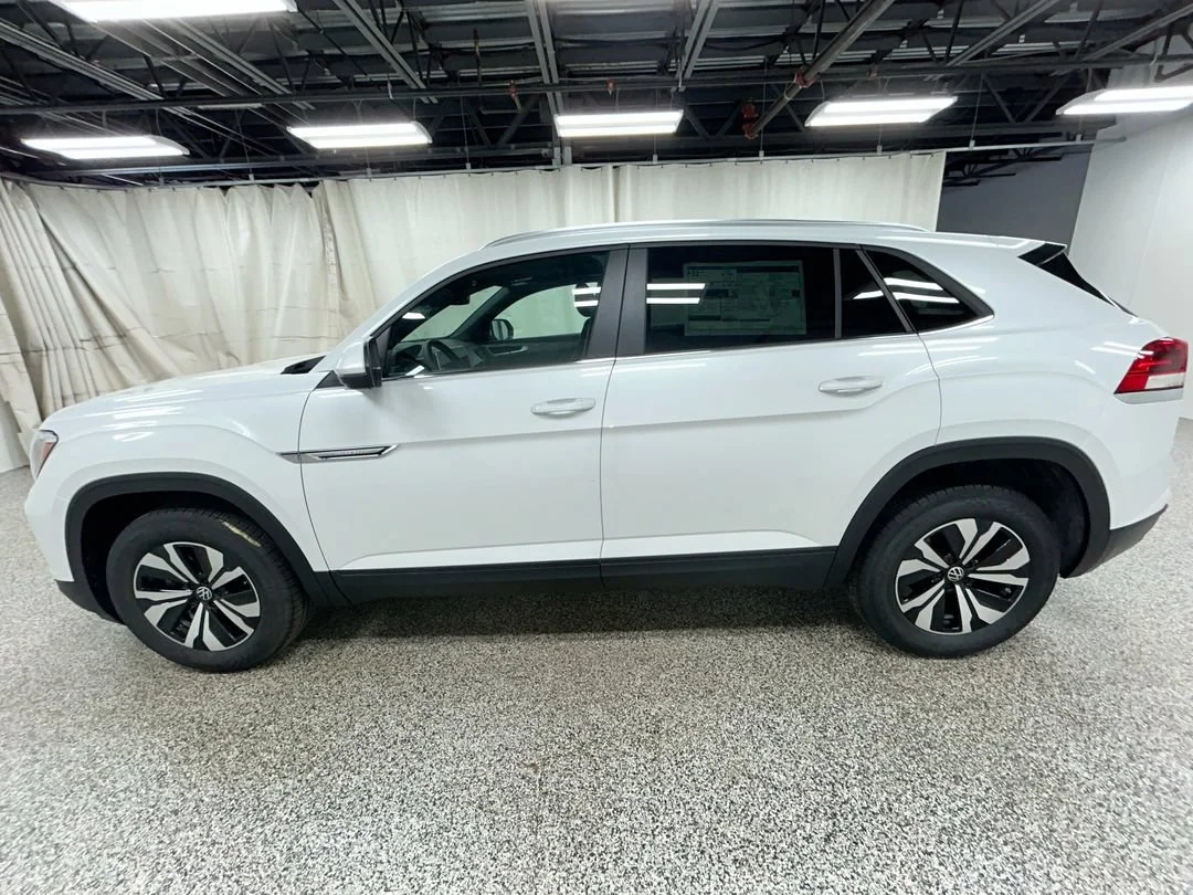 New 2026 Opal White Pearl Volkswagen 2.0T SE image 6