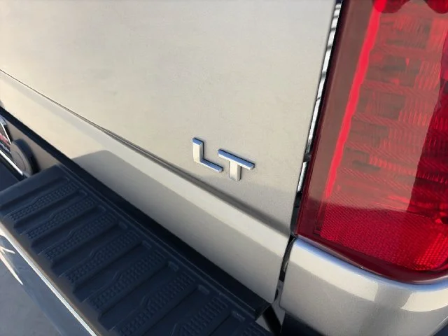 Used 2024 Gray Chevrolet LT image 8