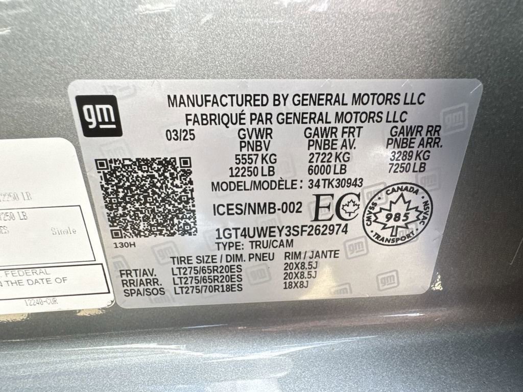 Used 2025 Sterling Metallic GMC Denali image 37