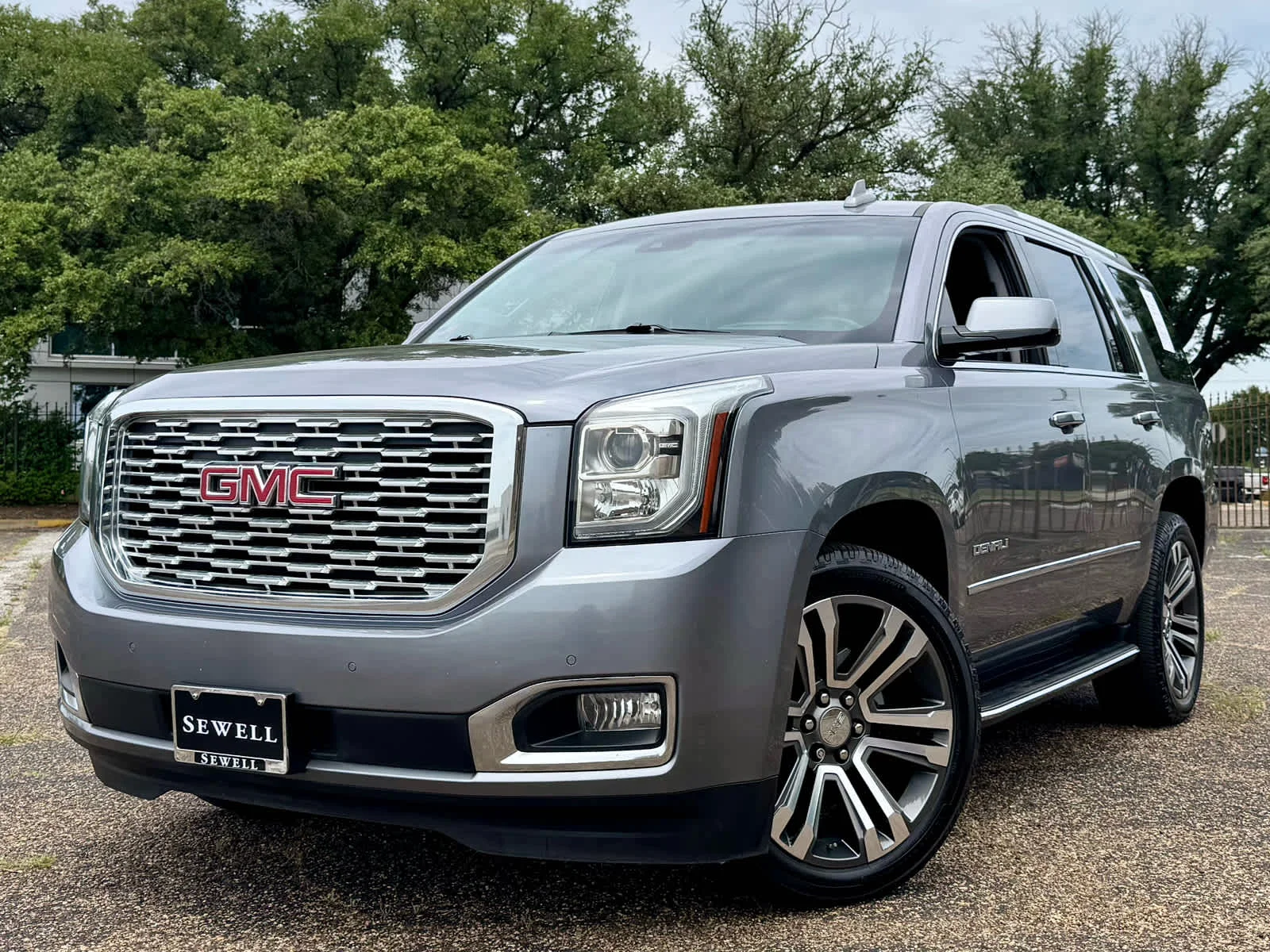 2018 GMC Yukon 4WD Denali's photo