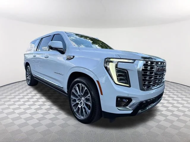 Used 2026 Glacier White Tricoat GMC Denali image 3