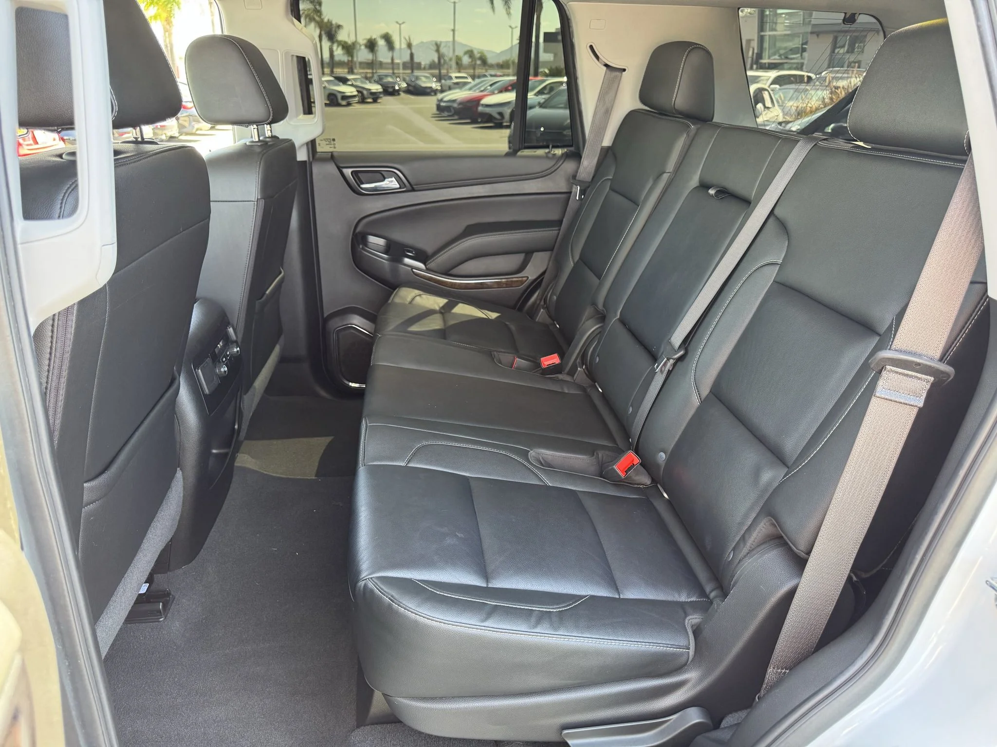 Used 2020 SUMMIT WHITE Chevrolet LT image 29