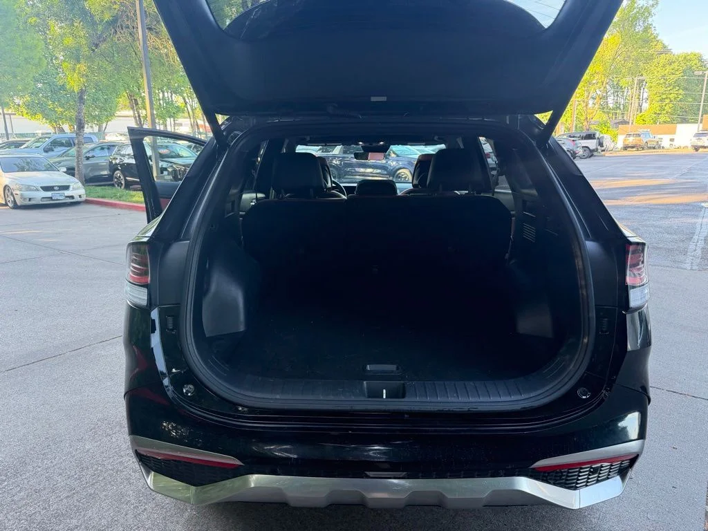 Used 2023 Fusion Black Kia SX-Prestige image 17