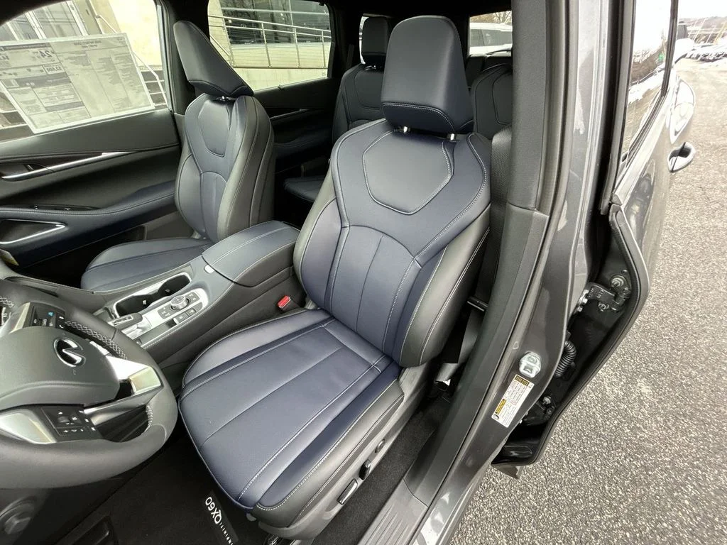 2026 INFINITI QX60 LUXE - Photo 11