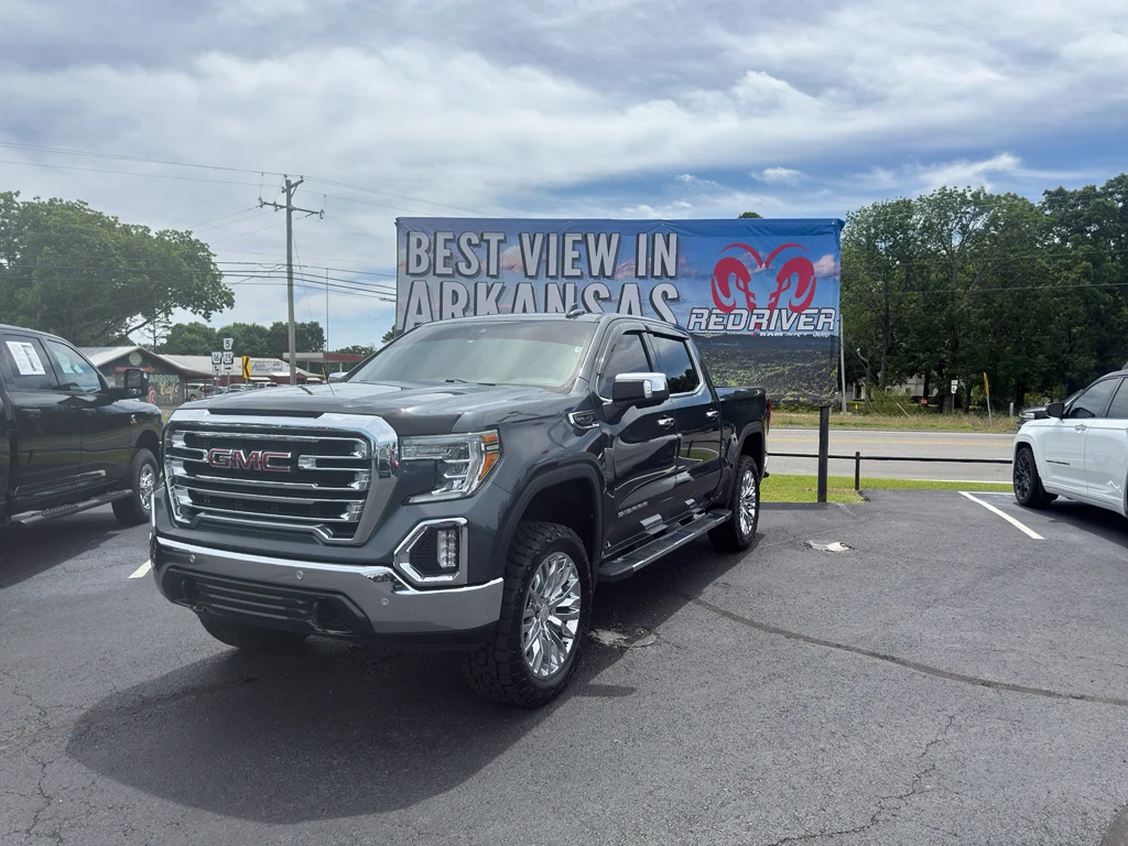 2019 GMC Sierra 4WD Crew Cab Short Box SLT's photo