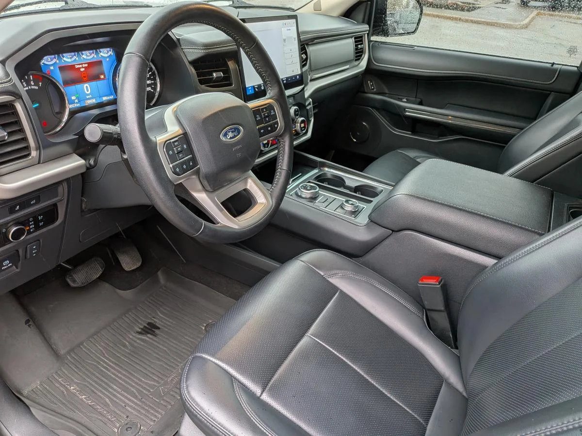 Used 2024 Black Ford XLT image 15