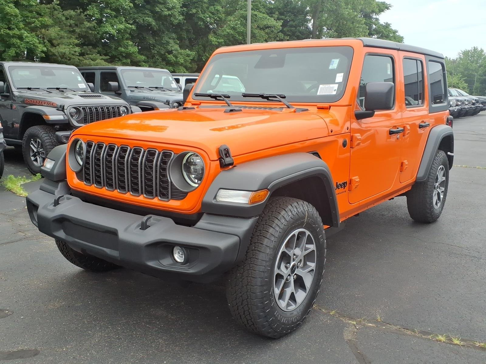 New 2026 Joose Exterior Paint Jeep Sport S image 3