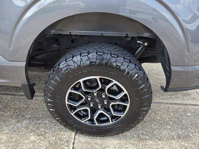 Used 2022 Carbonized Gray Metallic Ford LARIAT image 29