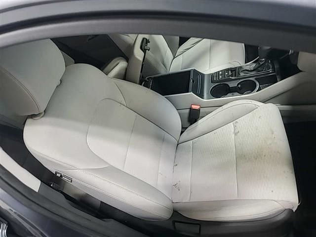 Used 2021 Gray Hyundai SE image 23