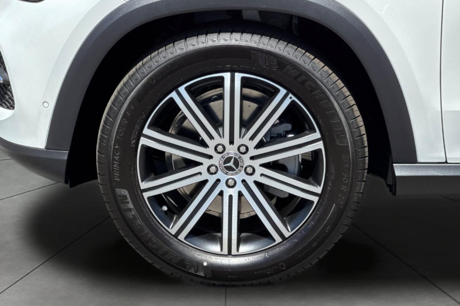 New 2026 Polar White Mercedes-Benz GLE 350 image 4