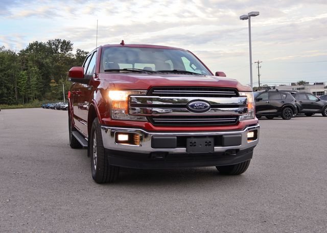 Used 2018 Ruby Red Metallic Tinted Clearcoat Ford Lariat image 8