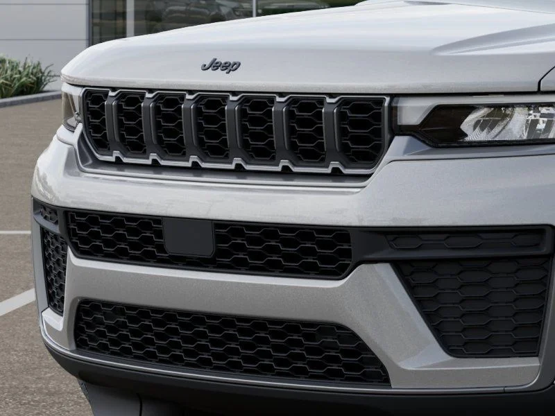 New 2026 Silver Zynith Jeep Altitude image 11