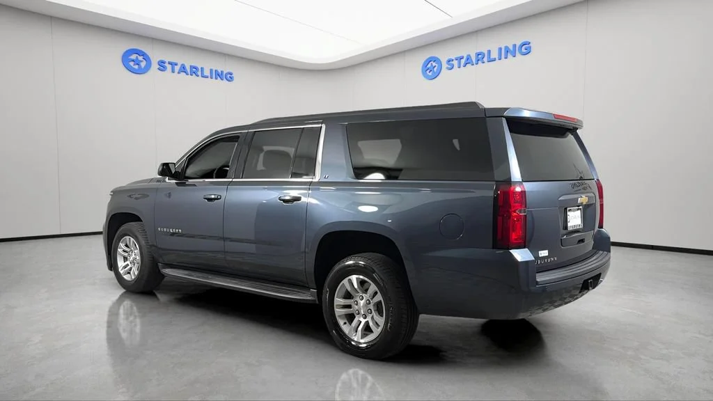 Used 2019 SHADOW GRAY METALLIC Chevrolet LT image 5