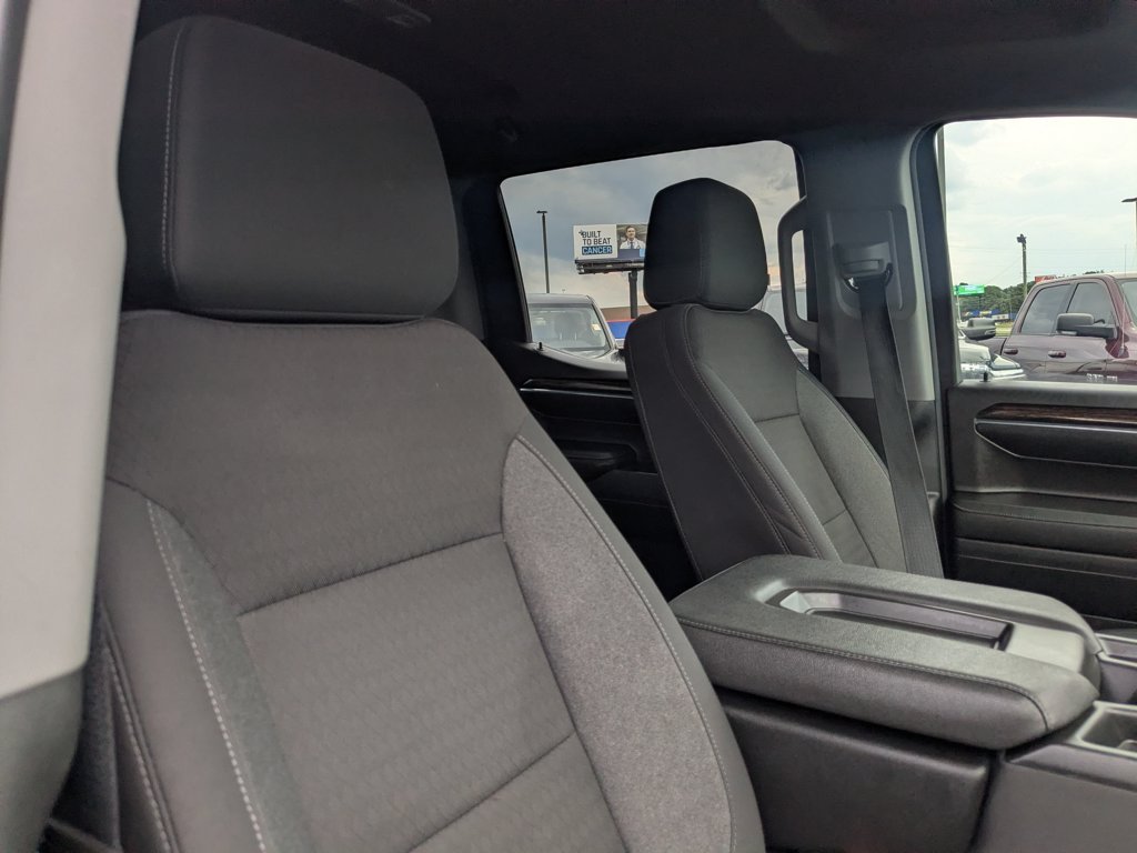 Used 2024 Onyx Black GMC Elevation image 26