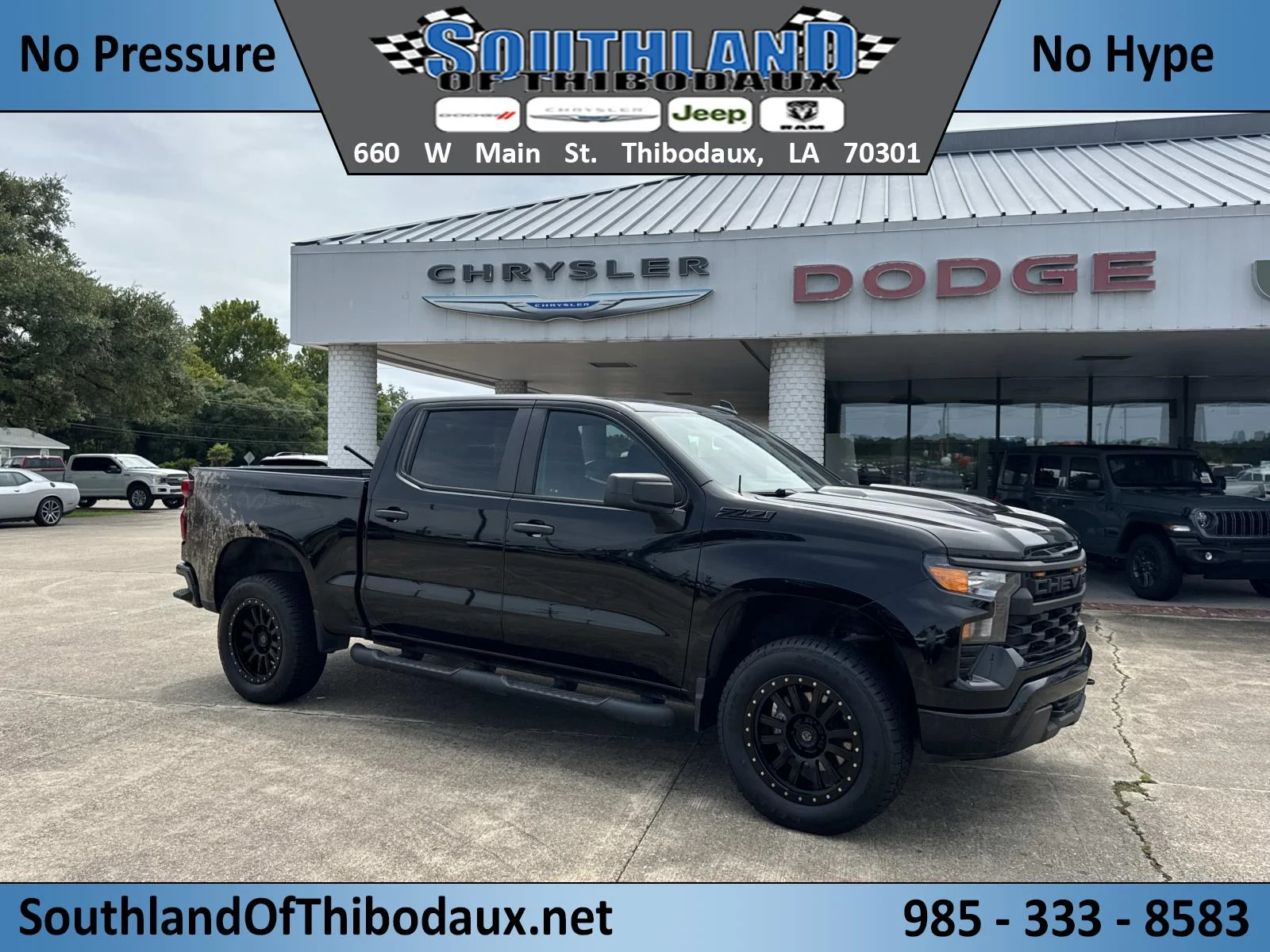 2023 Chevrolet Silverado 1500 Custom Trail Boss