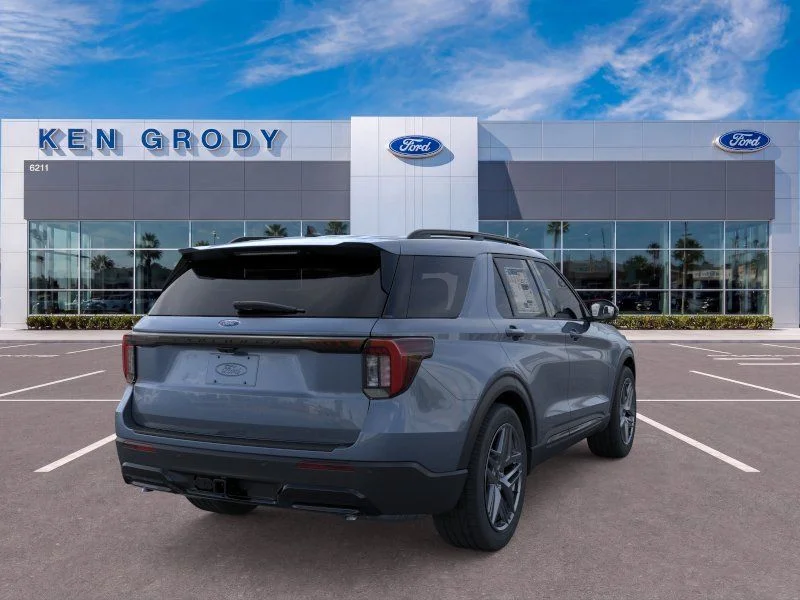 New 2026 Vapor Blue Metallic Ford ST-Line image 9