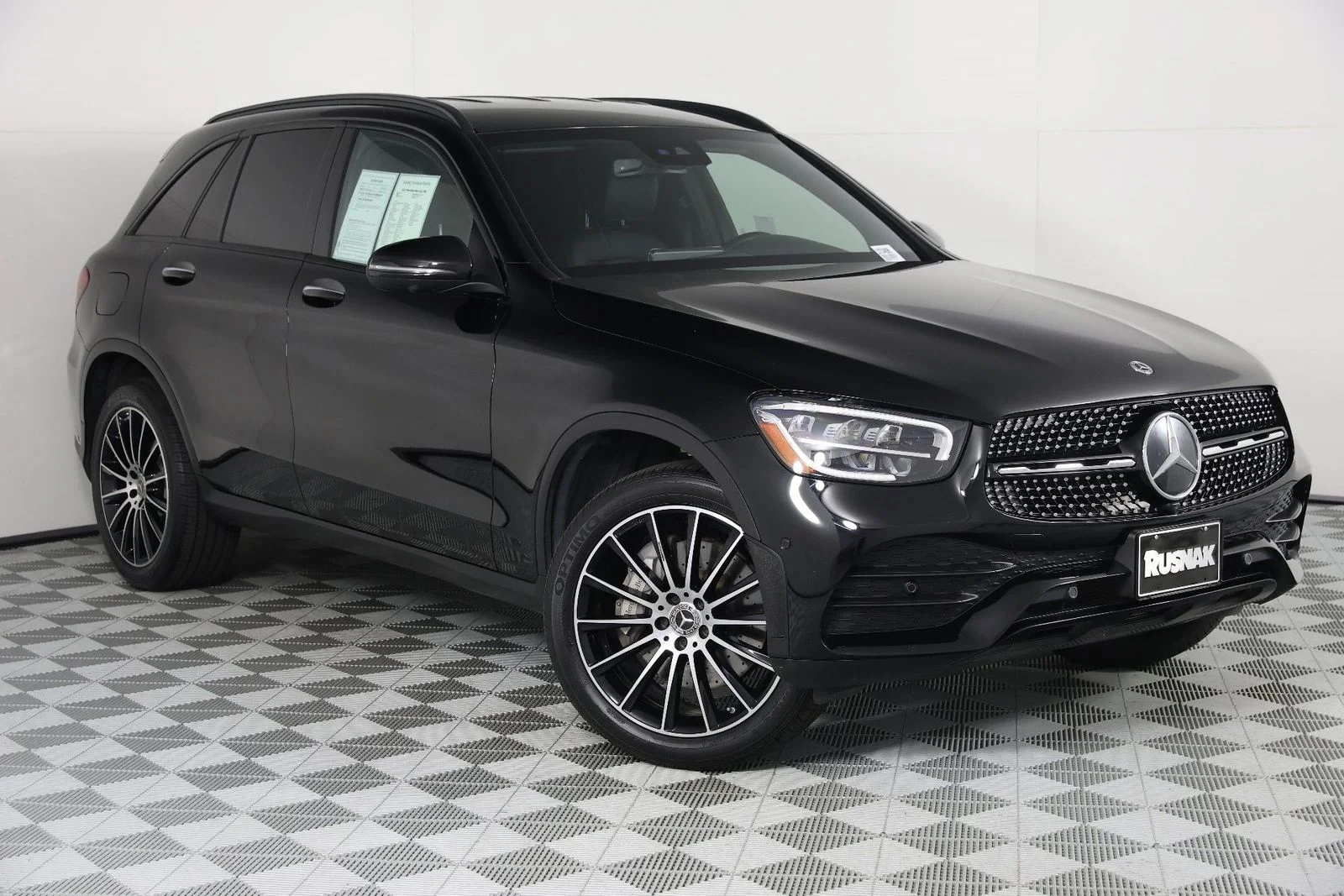 Used 2022 Black Mercedes-Benz GLC 300 image 9