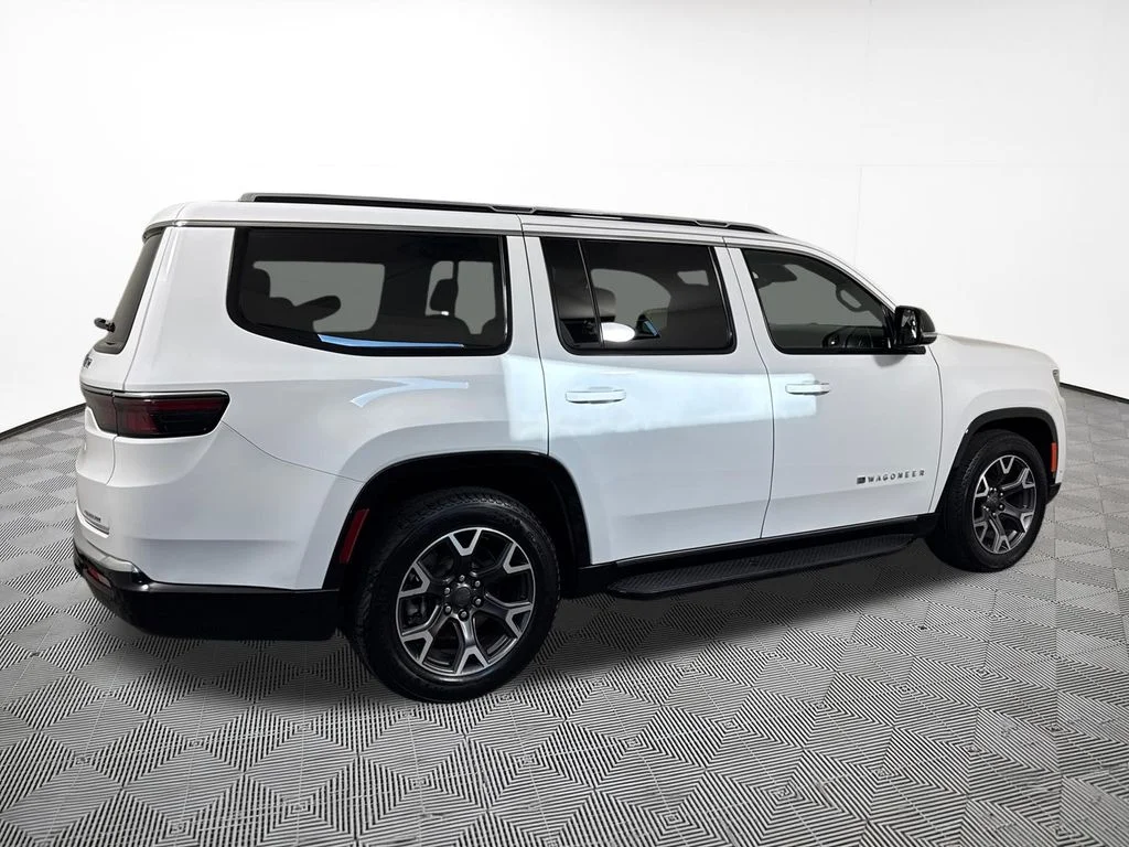 Used 2024 White Jeep Series III image 9