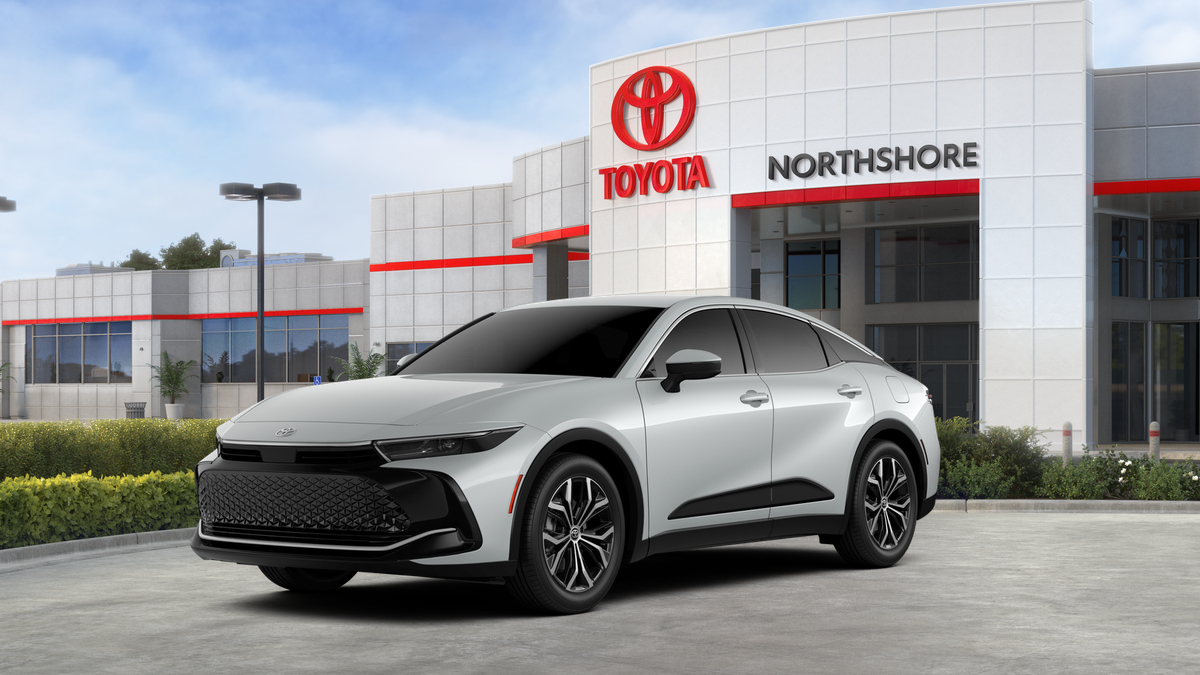 New 2026 Oxygen White Toyota XLE image 8