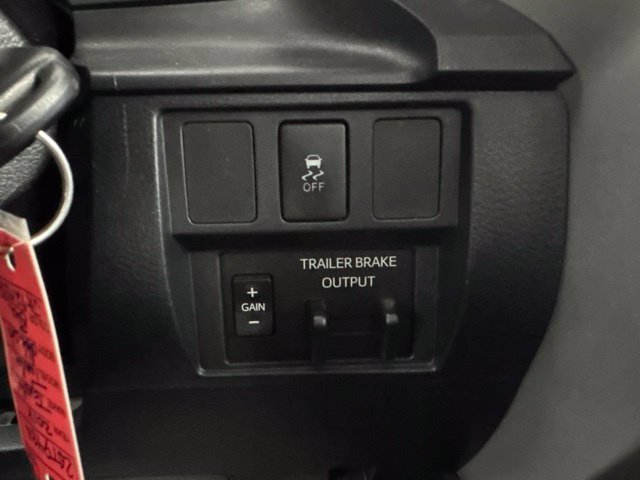 Used 2018 Blue Toyota SR5 image 16