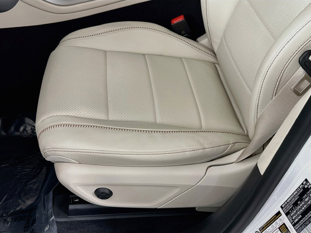 New 2027 Polar White Mercedes-Benz GLS 450 image 53