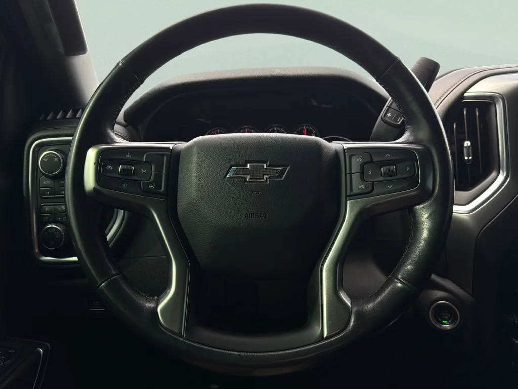 Used 2019 White Chevrolet LT Trail Boss image 29