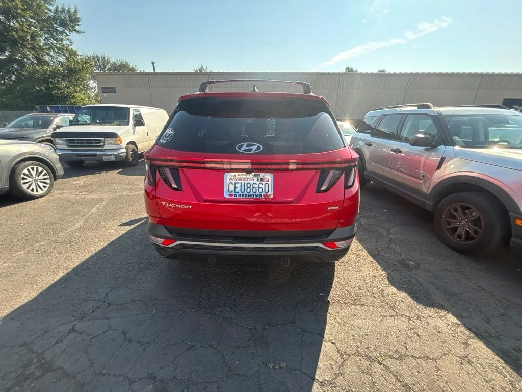 Used 2023 Red Hyundai SEL image 3
