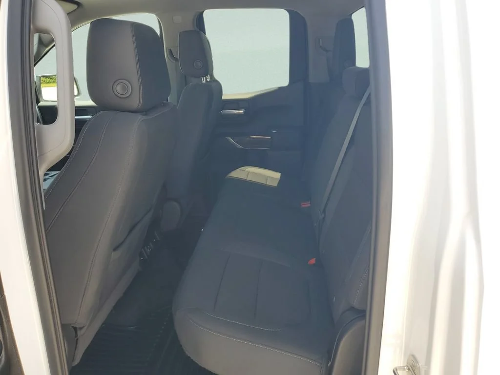 Used 2020 SUMMIT WHITE GMC SLE image 10