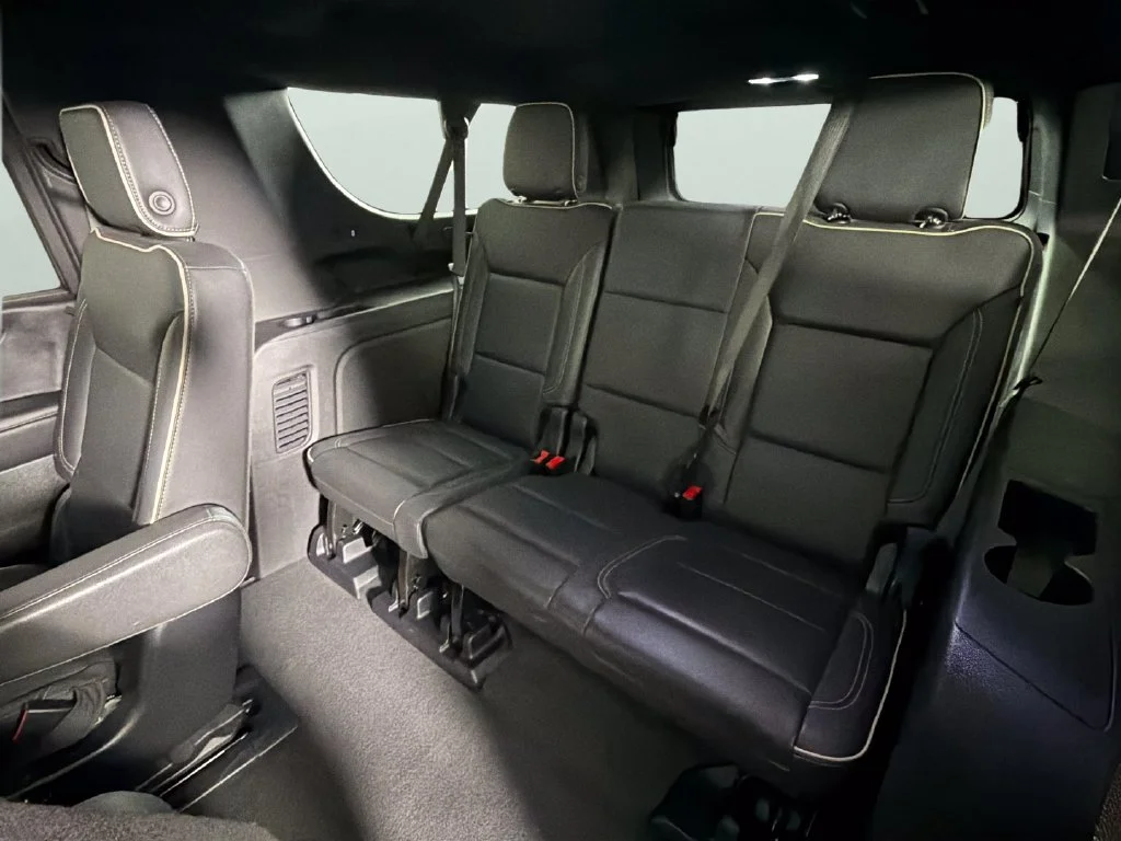 Used 2025 Black Chevrolet Premier image 29
