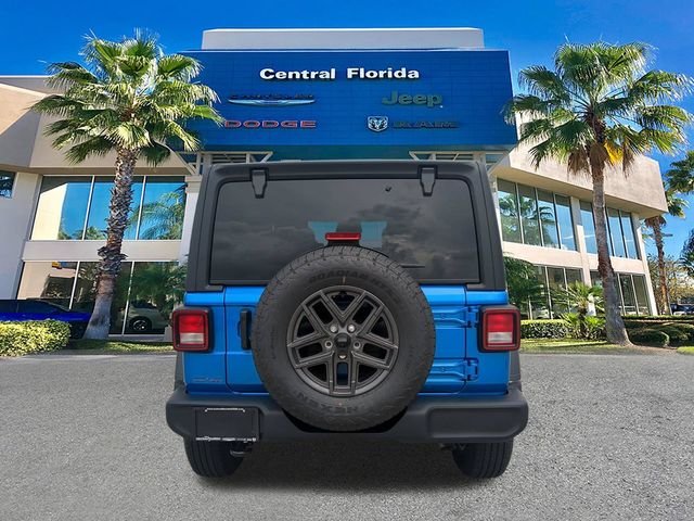 New 2027 Hydro Blue Pearl-Coat Paint Jeep  image 6
