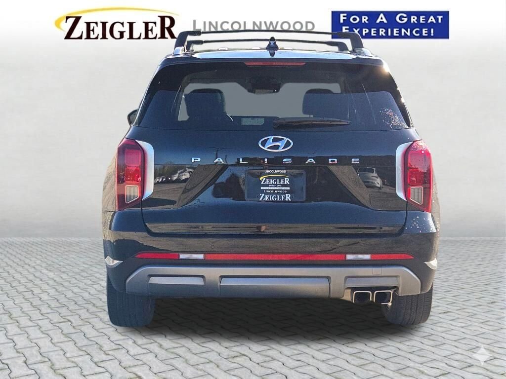 Used 2023 Black Hyundai Limited image 12