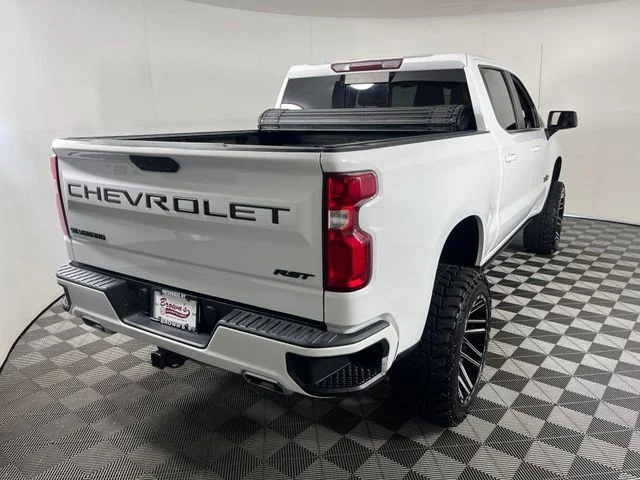 Used 2021 White Chevrolet RST image 7