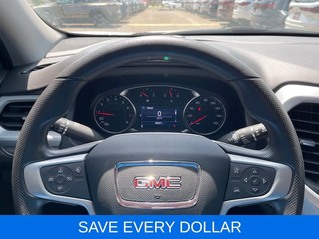 Used 2023 White GMC SLE image 9