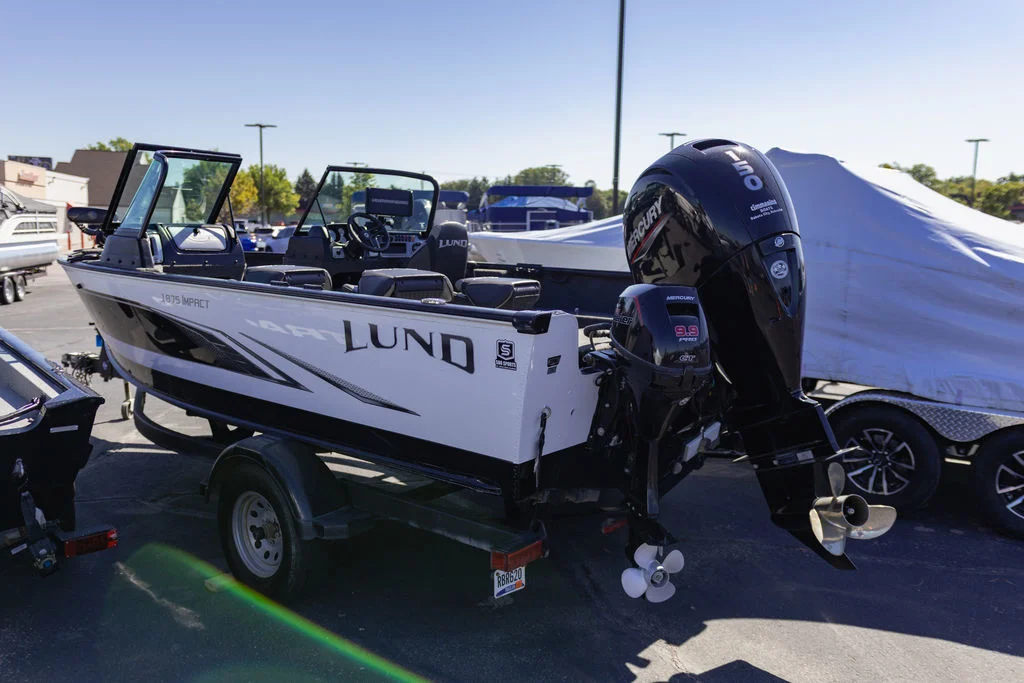 Used 2020  Lund  image 3
