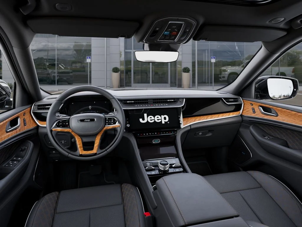 New 2026 Diamond Black Crystal Pearl-Coat Exterior Paint Jeep Summit image 14