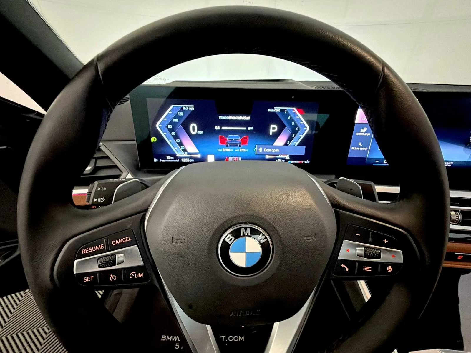2024 BMW 3 Series 330i - Photo 13