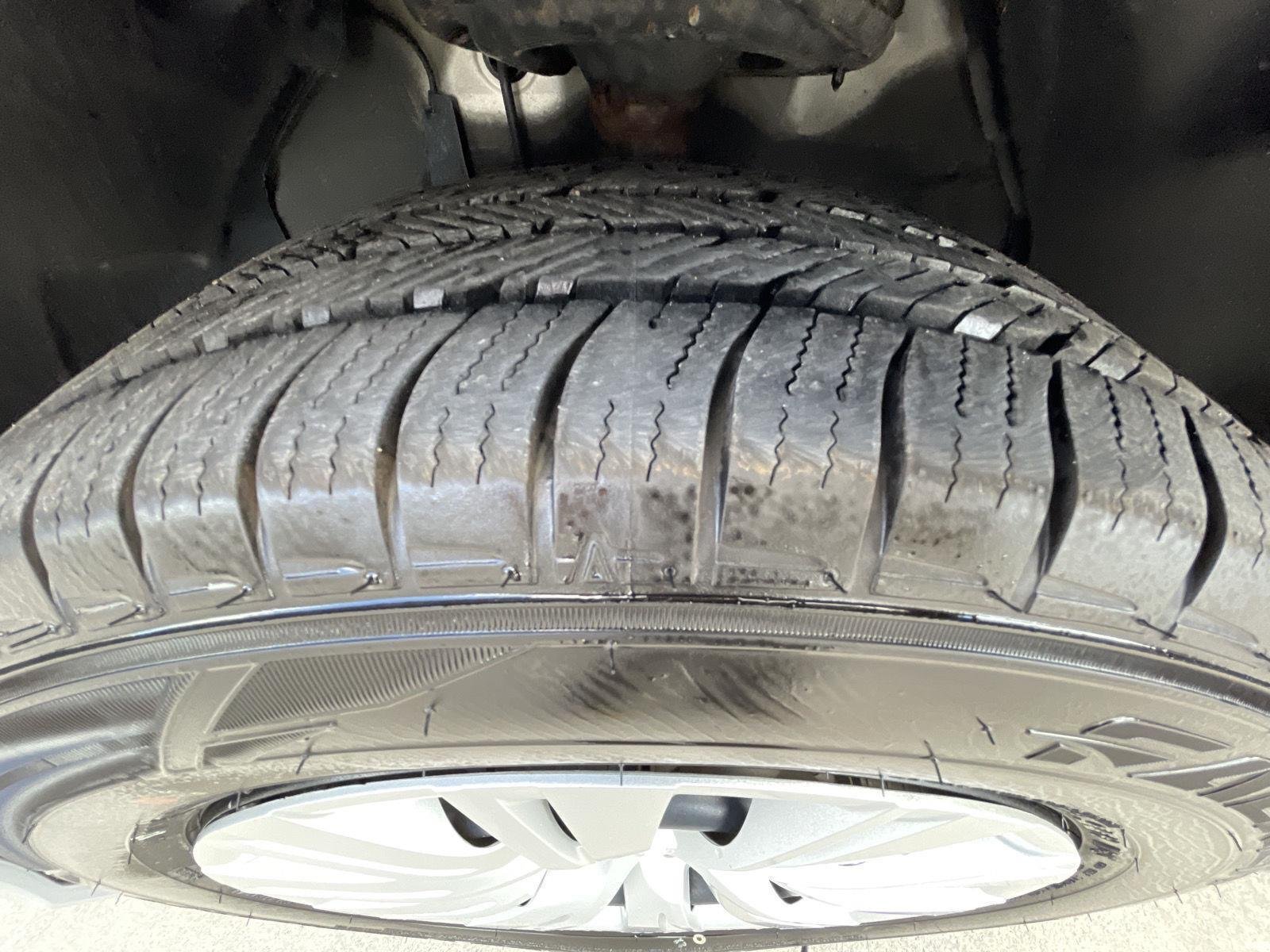 Used 2014 Classic Silver Metallic Toyota LE image 24