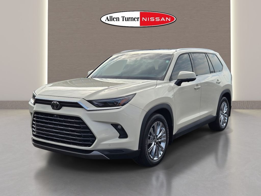Used 2024 White Toyota Platinum image 4