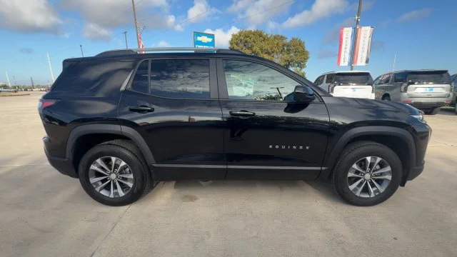 2025 Chevrolet Equinox LT - Photo 9