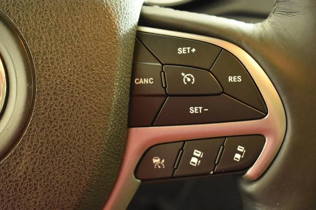2018 Jeep Grand Cherokee Overland - Photo 36