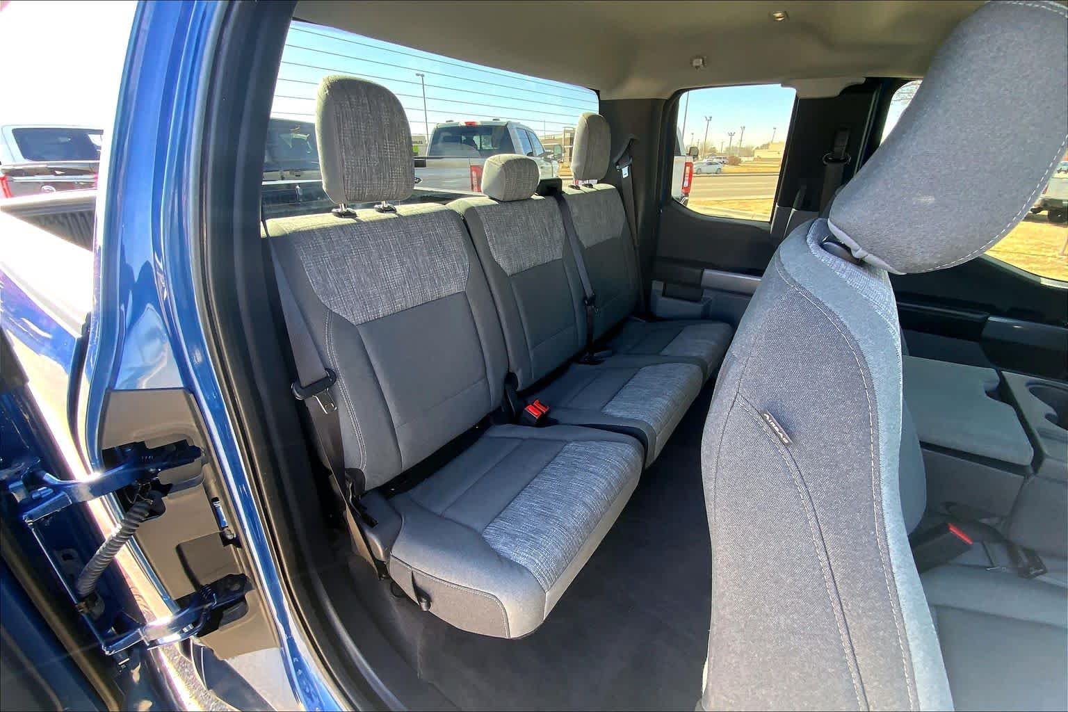 Used 2023 Blue Ford XLT image 38
