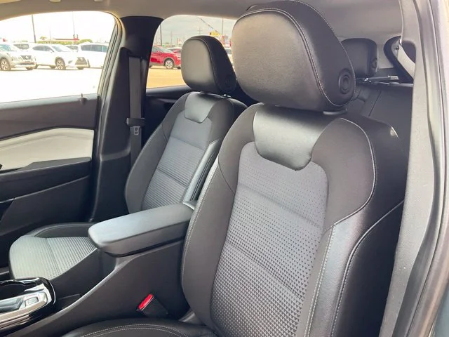 Used 2025 Gray Chevrolet LT image 8