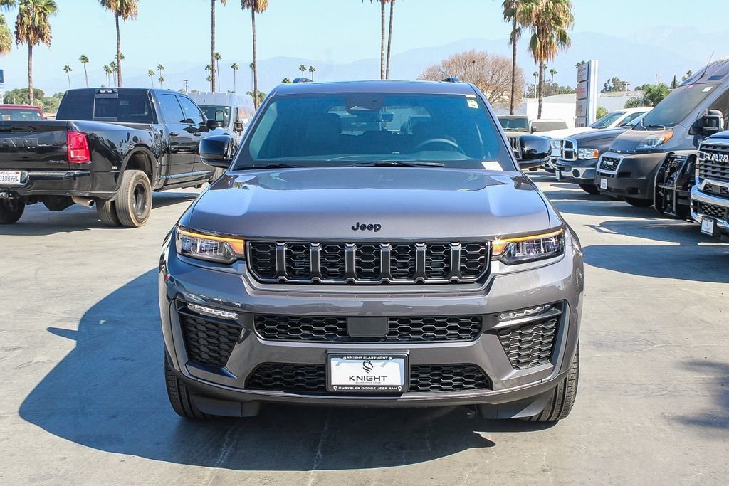 New 2026 Baltic Gray Metallic Clearcoat Jeep Limited image 3