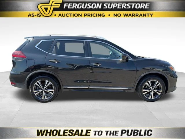Used 2018 Black Nissan SL image 8