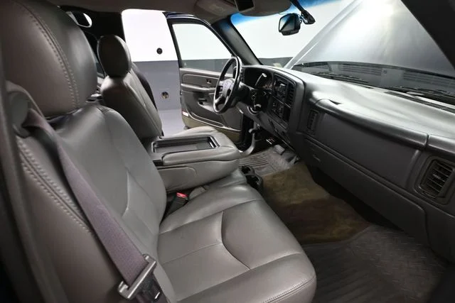 Used 2005 Blue Chevrolet LS image 44
