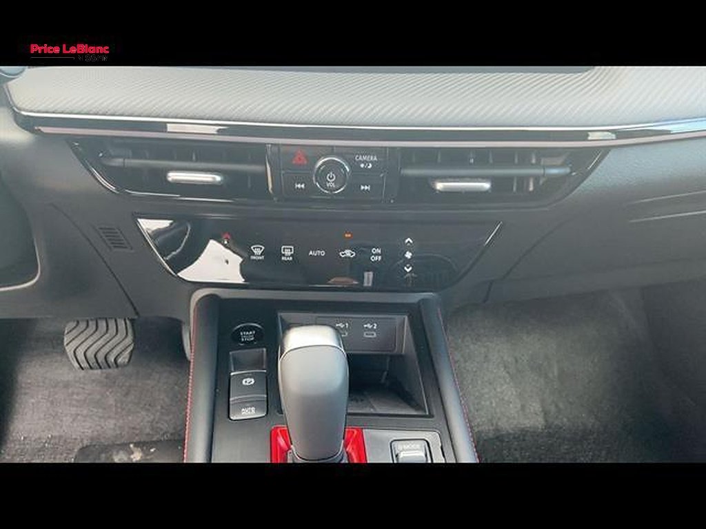 2025 Nissan Kicks SR - Photo 13
