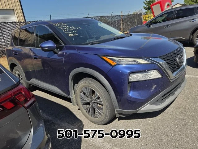 Used 2021 Blue Nissan SV image 5