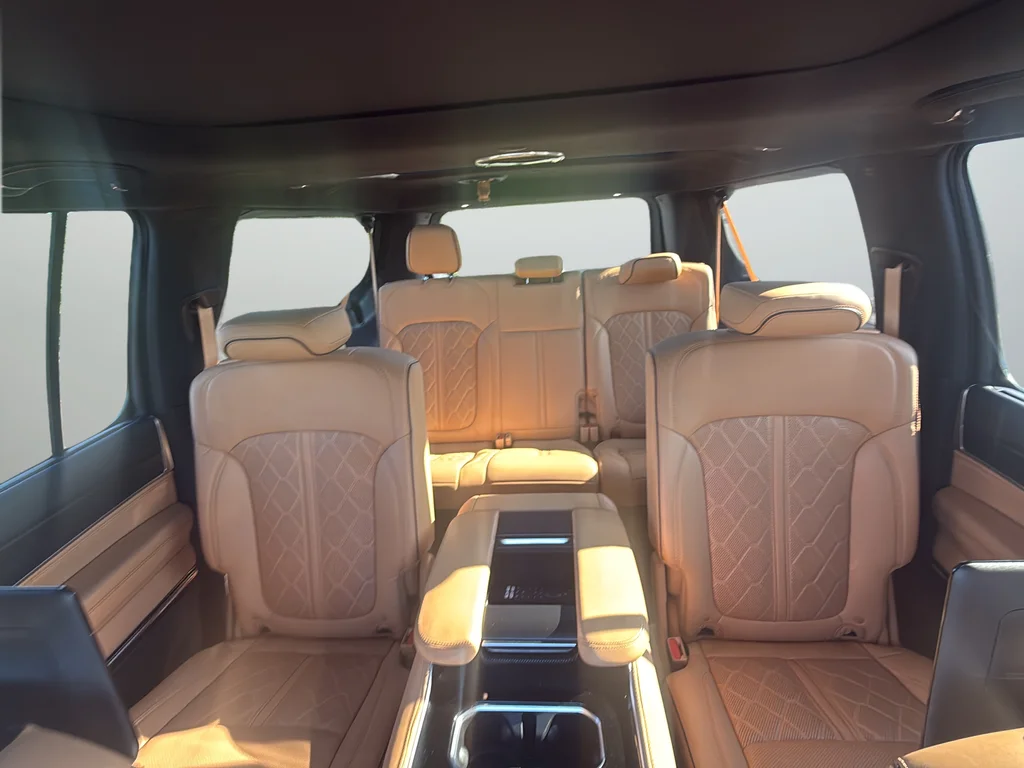 Used 2025 Black Jeep Series III image 26