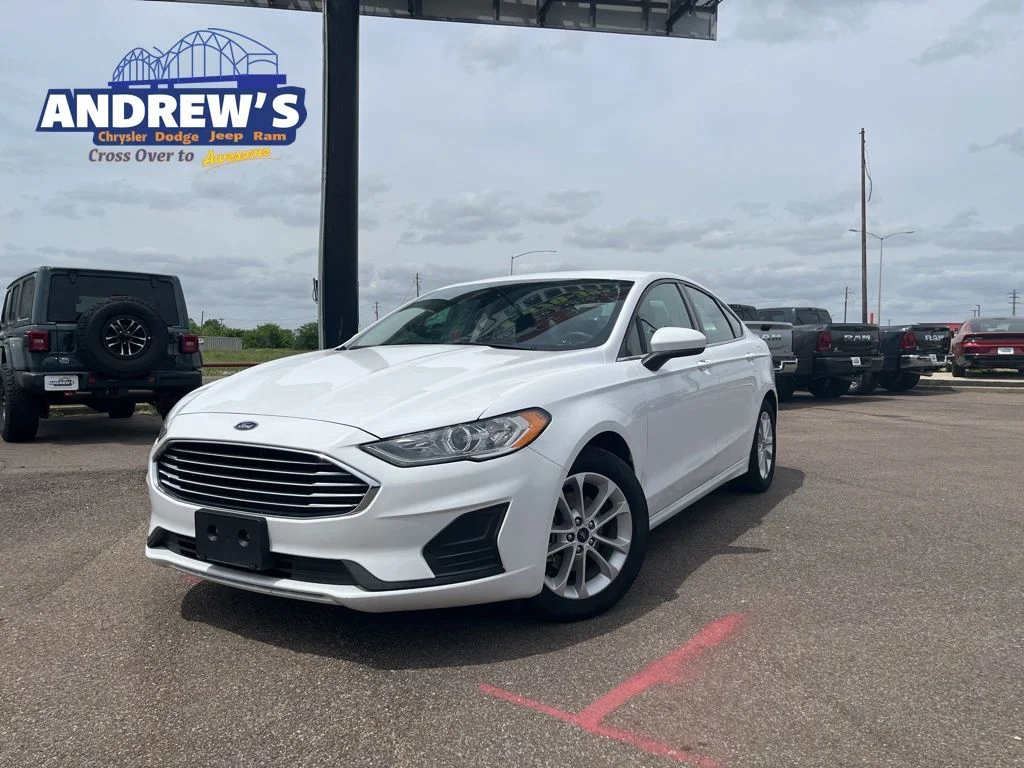2020 Ford Fusion SE FWD's photo